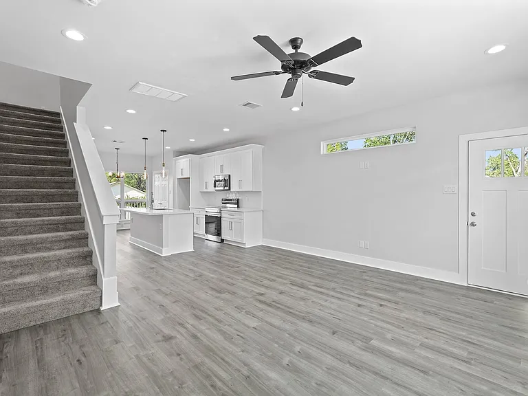 764 Dillard St #A — Photo 13