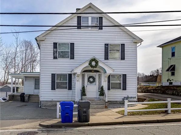 1018 Main St, West Warwick, RI 02893