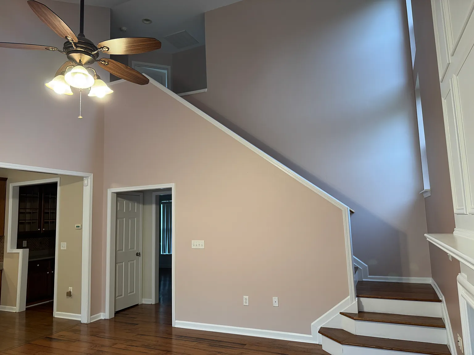 1856 Erlinger Dr — Photo 2