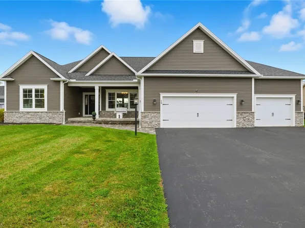 19 Lexton Way, Pittsford, NY 14534