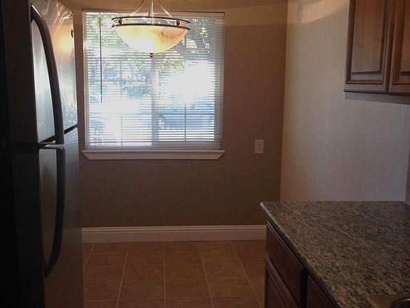 3rd image of 2295 Royal Dr #1