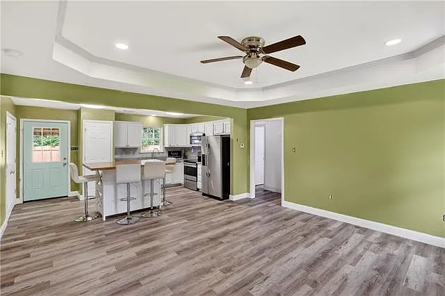 1014 Webb St — Photo 2