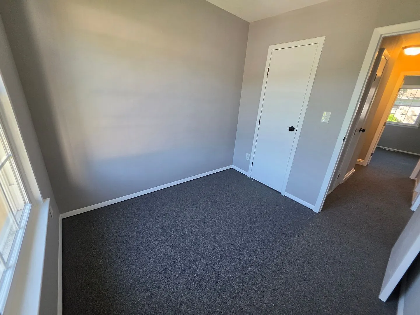 Updated 3-Bedroom Townhome in Edgewood Great Location! — Photo 4