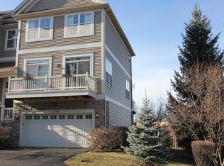 1792 Watercolor Pl, Grayslake, IL 60030