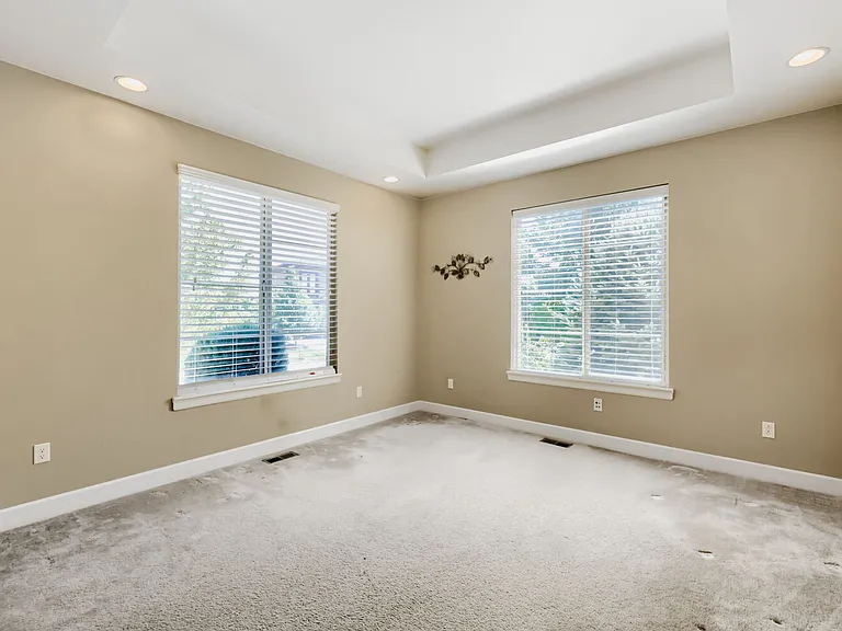 10605 Ladera Dr — Photo 24