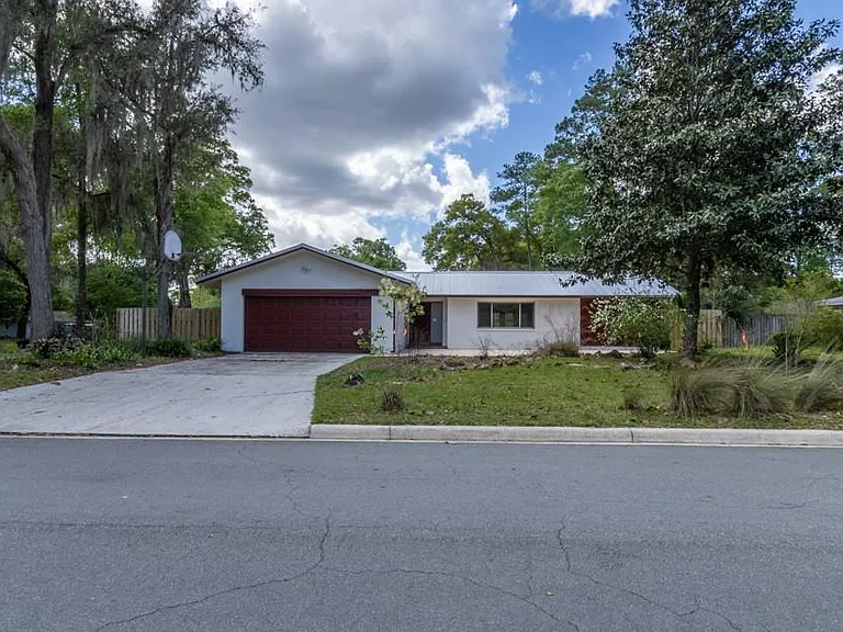 3426 NW 40th St — Photo 56