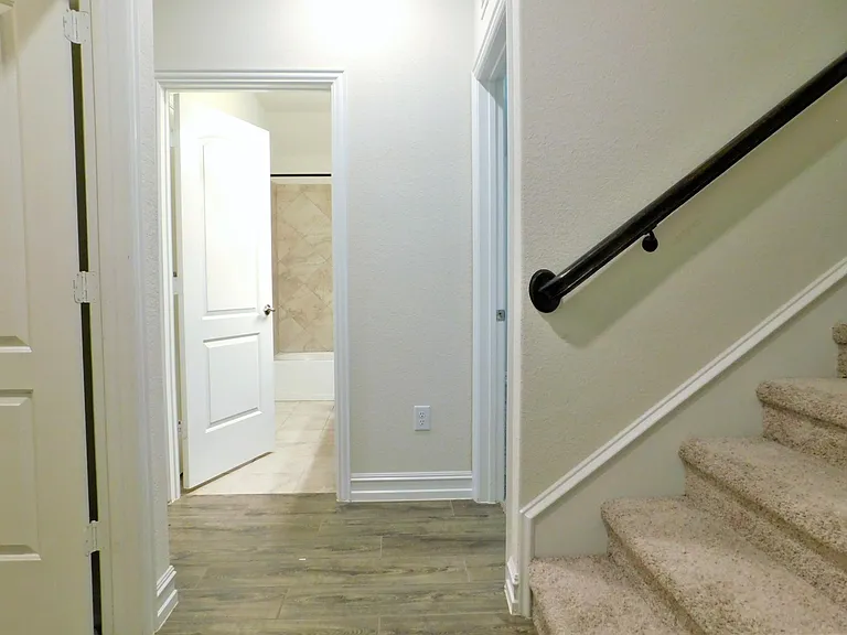 1321 Millican Ln — Photo 23