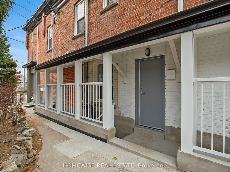 2563 Dundas St W #5 — Photo 12