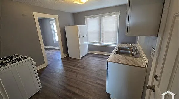 2 bed, $1,175 — Photo 2