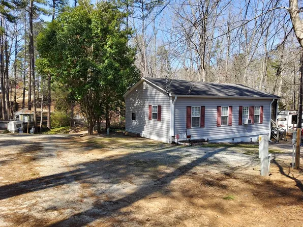 31 Bighorn Trl, Bracey, VA 23919