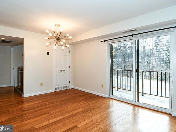 5th image of 6135 Edsall Rd APT I