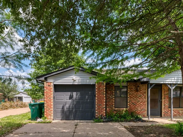 447 Vincent St, Cedar Hill, TX 75104