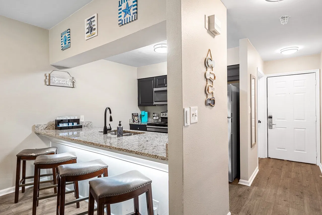 2 bed, 952 sqft, $2,600 — Photo 4