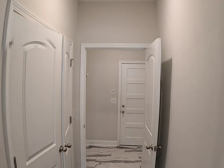250 Cloverbrook Way — Photo 32