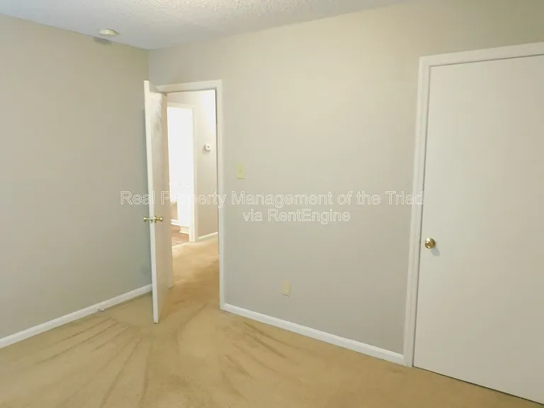 216 Matt Pl — Photo 11
