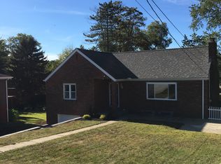 9 Oval Pl, Coraopolis, PA 15108