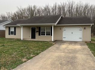 510 Monica Dr, Lebanon, IL 62254