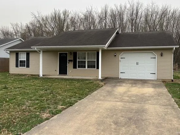 510 Monica Dr, Lebanon, IL 62254