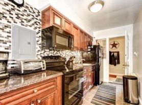 1245 Raum St NE, Washington, DC