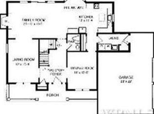 27 Alfreda Dr, Wappingers Falls, NY 12590