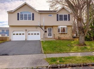 325 Stoughton Ave, Cranford, NJ 07016