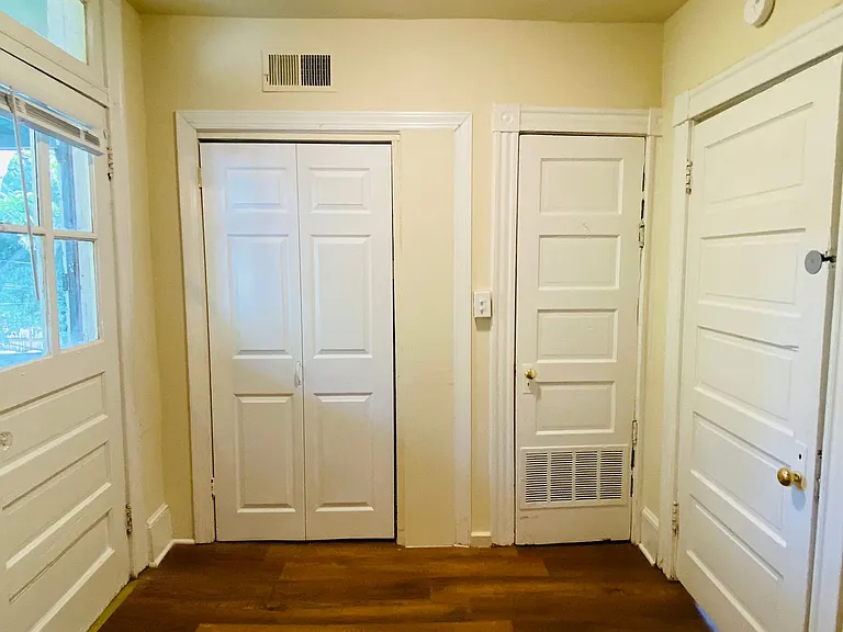 4 N. Dooley Ave — Photo 14