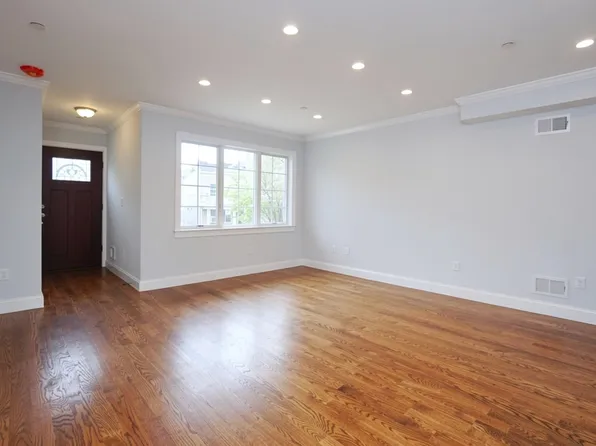 137 Brighton Ave Unit 1, Staten Island, NY 10301