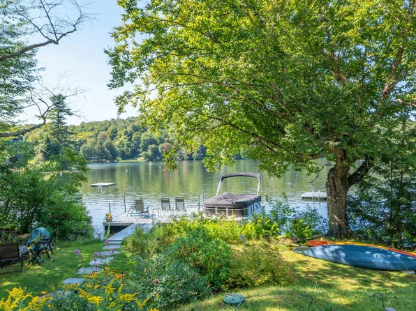 392 Lake Raponda Road, Wilmington, VT 05363