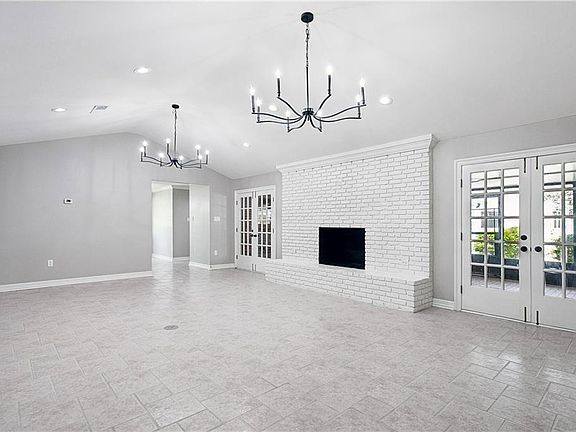4th image of 606 Rue Chalet