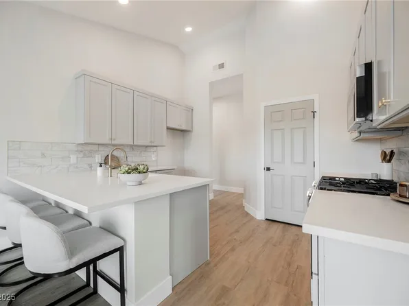 1110 Broken Hills Dr, Henderson, NV 89011