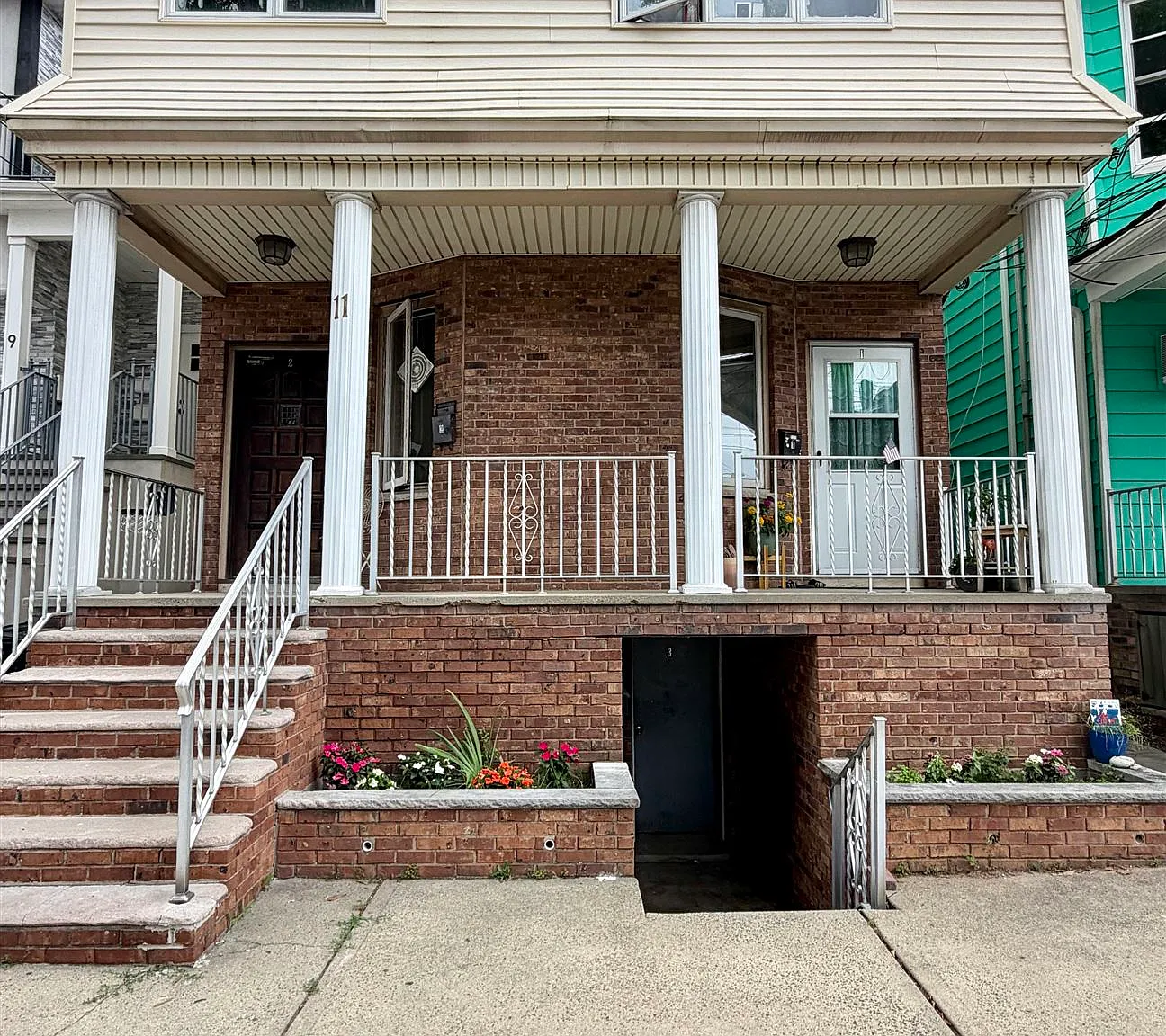 2 bed, 1.0 bath, $1,650 — Photo 1