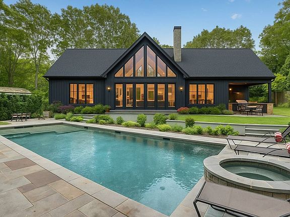 2nd image of 27 S Valley Rd