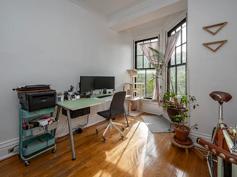 25 Hampton Ct #7 — Photo 18