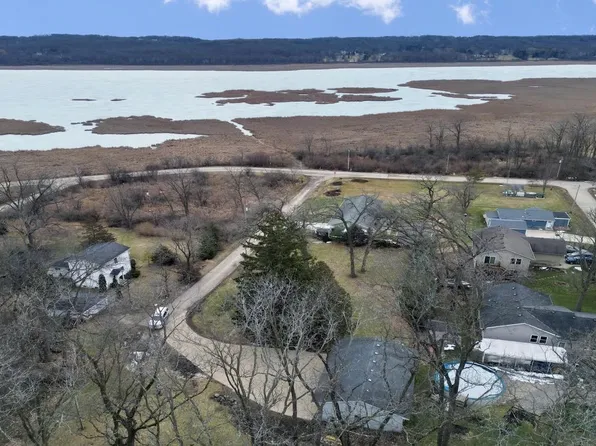 N3283 Maple ROAD, Lake Geneva, WI 53147