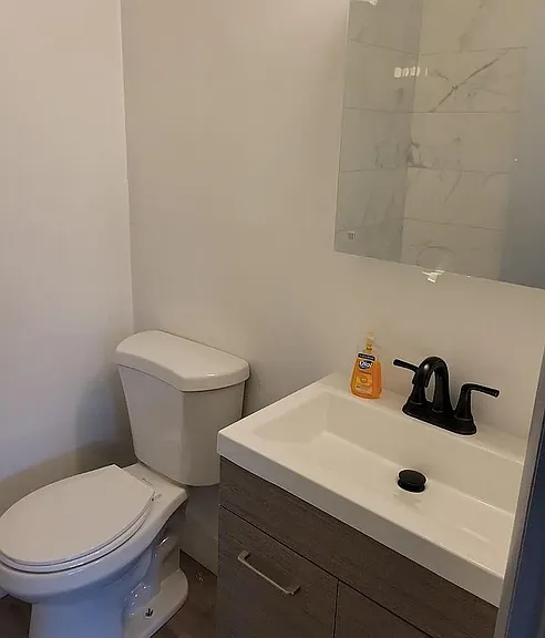 615 E Main St #D3 — Photo 32