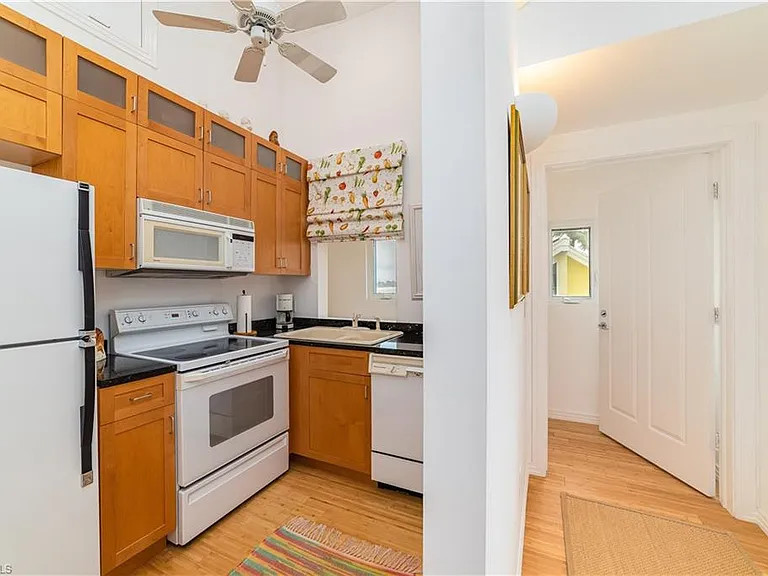 883 Galleon Dr — Photo 25