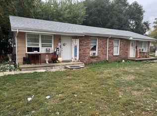 101 W Richardson St, Farmer City, IL
