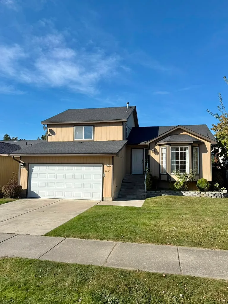 4 bed, 2282 sqft, $2,500 — Photo 1