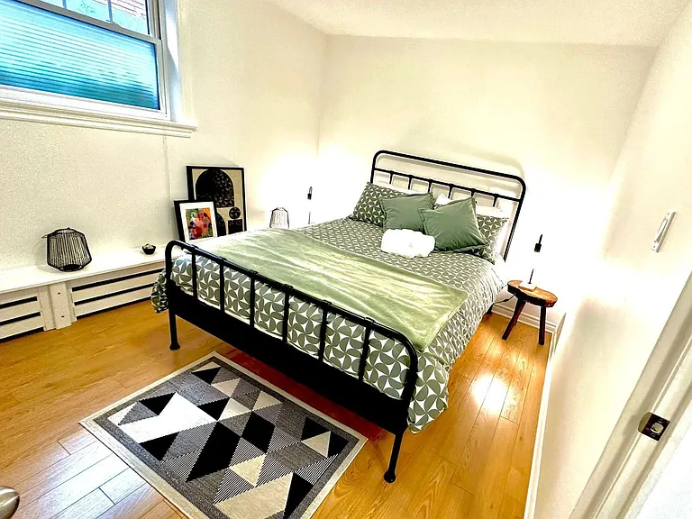 34 Lavergne St #1 — Photo 10