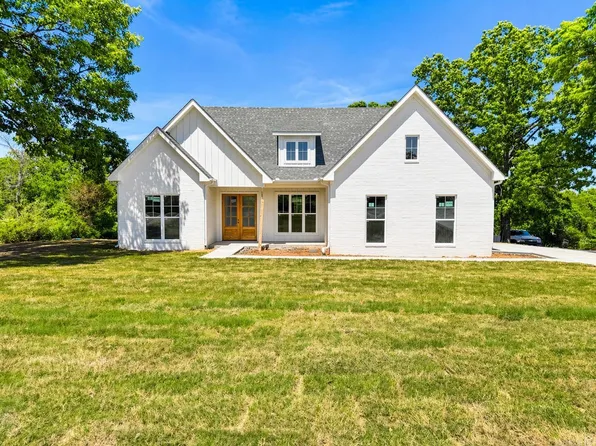 221 E Justice Rd, Cabot, AR 72023
