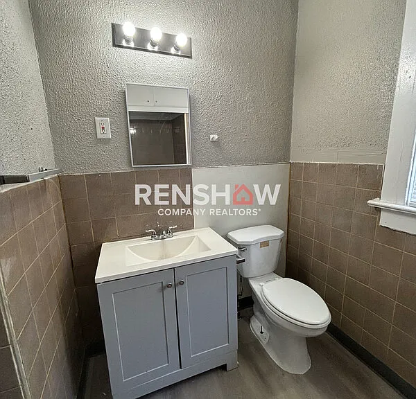 1423 Lyndale Ave #102 — Photo 9