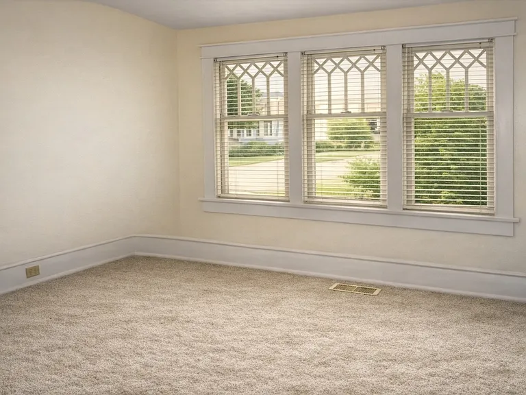 Upstairs West Bedroom 5