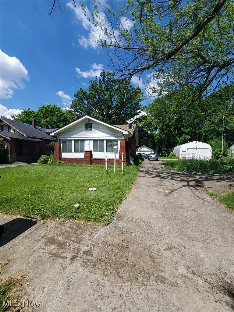 3114 Hillman St photo 1