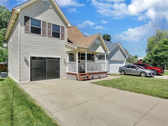 3rd image of 39 Paige Ave