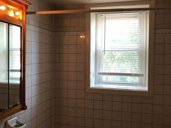 210 E 16th St APT 2D