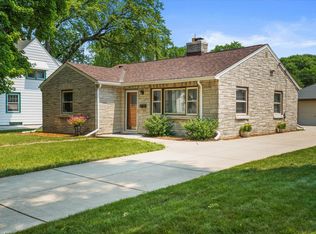 3944 S 57th St, Milwaukee, WI 53220