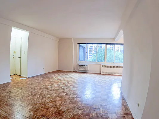 Rented by Urban Real Estate Inc | media 6