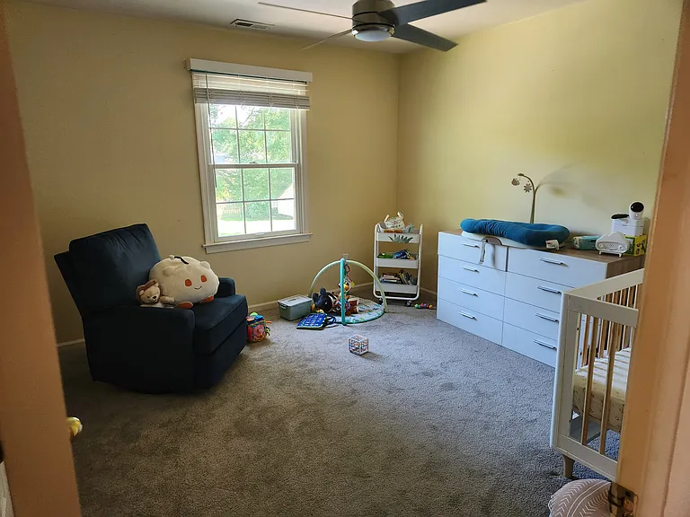 2209 S Pastures Ln — Photo 15