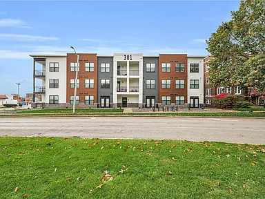 Video Tour 2 - Non Balcony