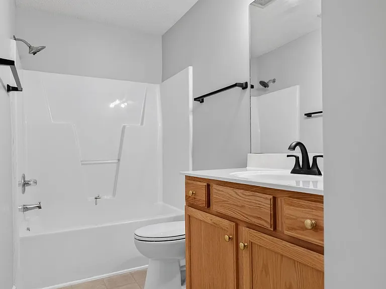 5065 Bartholomews Ln — Photo 25